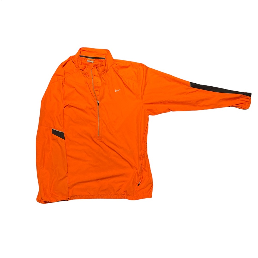 ORANGE NIKE XL LIGHT QUARTER ZIP